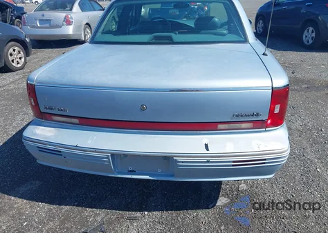 1995 Oldsmobile 98 Regency Elite из США, поврежденный, VIN 1G3CX52K7S4315636